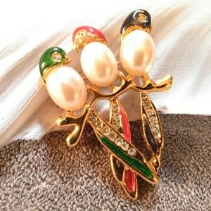 5/$20 Parrot bird Pearl brooch pin gold cz